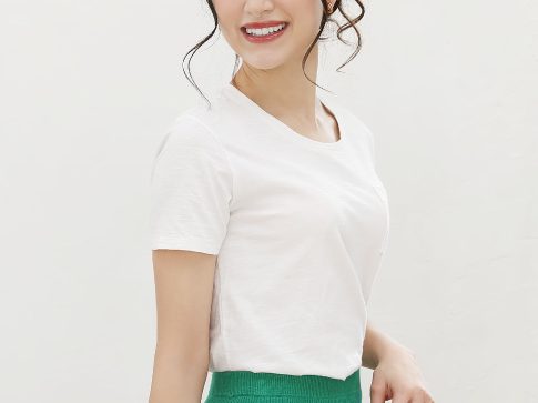 自分のバストの位置を知って上向きバストを目指そう!
